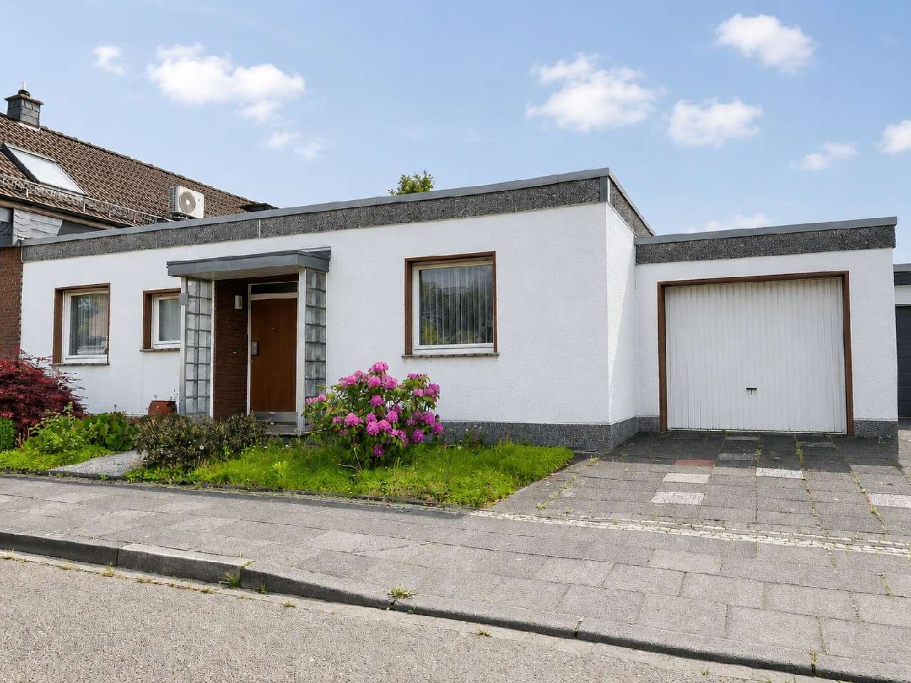Thumbnail-Haus zum Kaufen in Leverkusen 345.000,00 € 86 m²