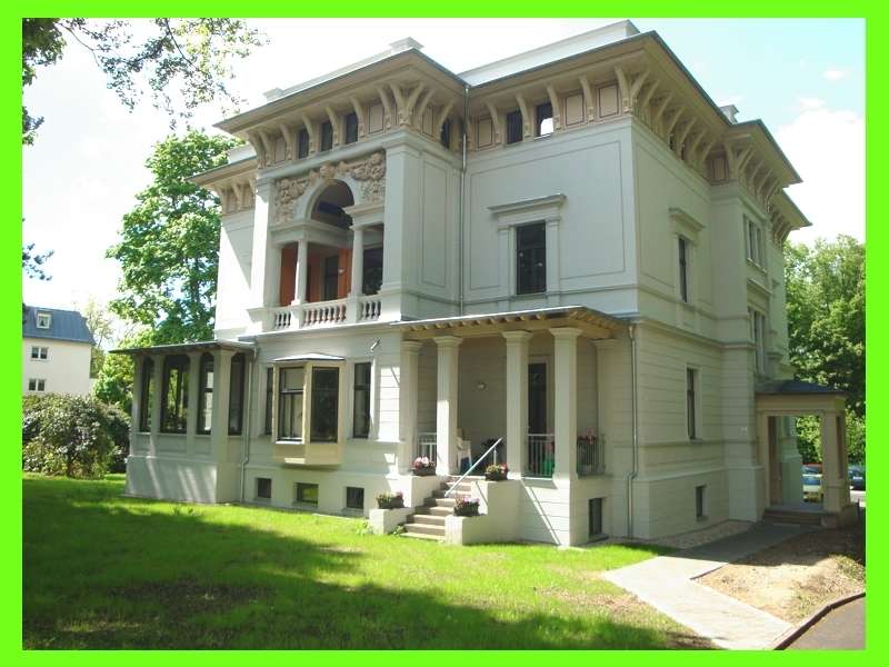 Thumbnail-Wohnung zum Mieten in Glauchau 900,00 € 141.3 m²