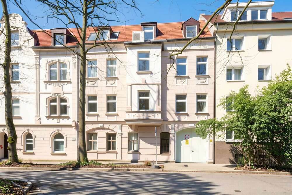 Thumbnail-Wohnung zum Kaufen in Essen 220.000,00 € 96 m²