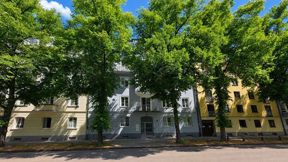 Thumbnail-Büro in München 2.423,46 € 98 m²