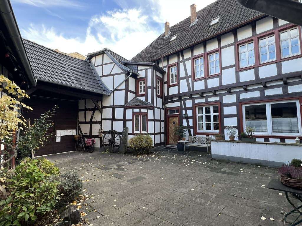 Thumbnail-Haus zum Kaufen in Königswinter 870.000,00 € 391 m²
