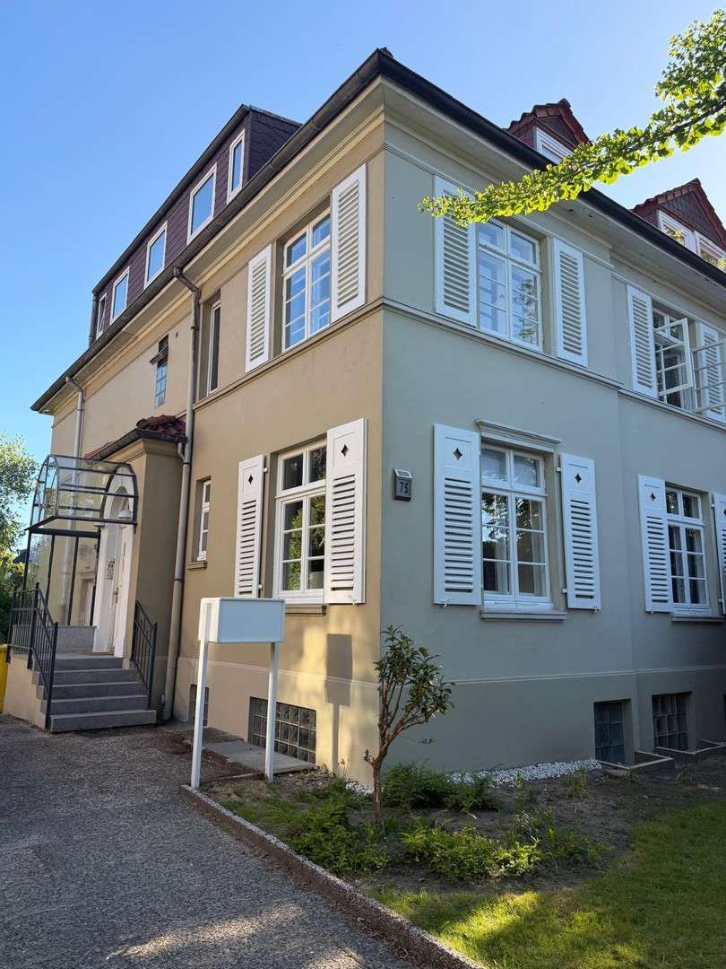 Thumbnail-Haus zum Kaufen in Hamburg 1.850.000,00 € 254 m²