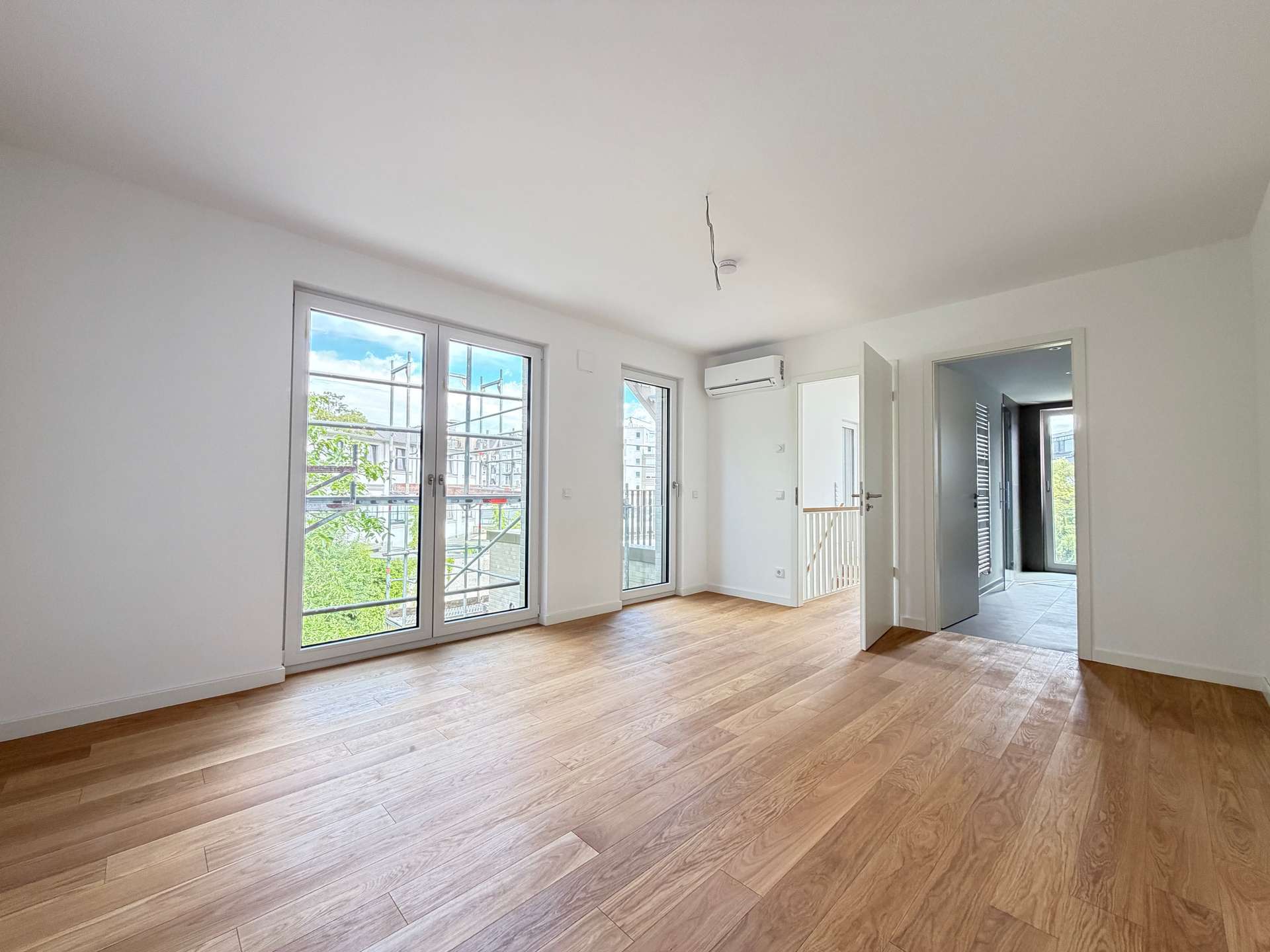 Thumbnail-Haus zum Mieten in Düsseldorf 4.222,00 € 137.3 m²