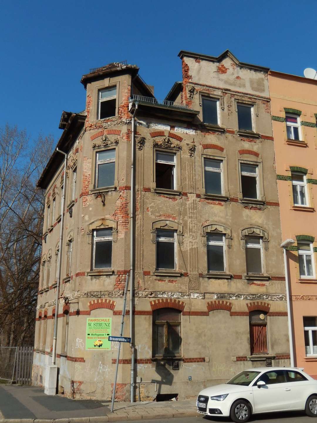 Thumbnail-Haus zum Kaufen in Altenburg 74.997,00 € 237 m²