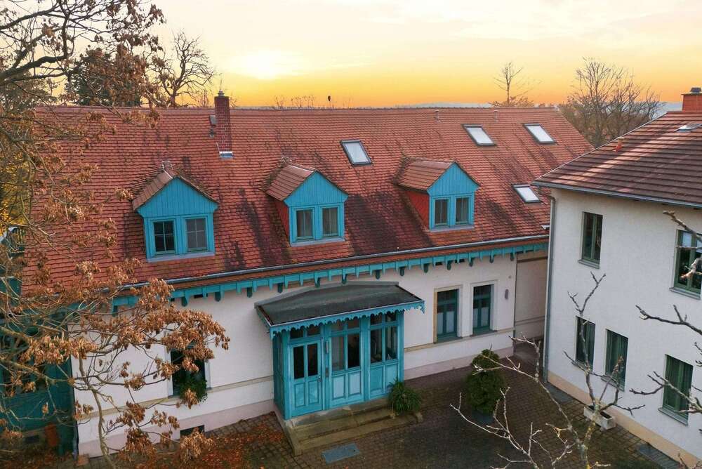 Thumbnail-Haus zum Kaufen in Radebeul 475.000,00 € 136.35 m²