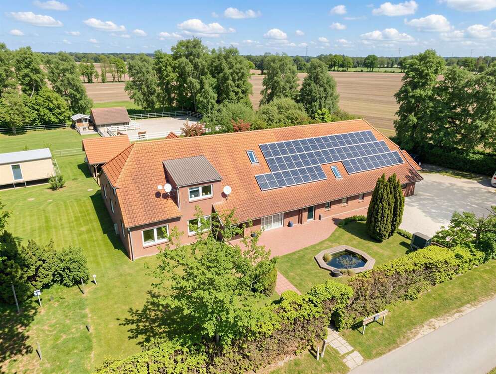 Thumbnail-Haus zum Kaufen in Bockhorn 1.699.000,00 € 650 m²