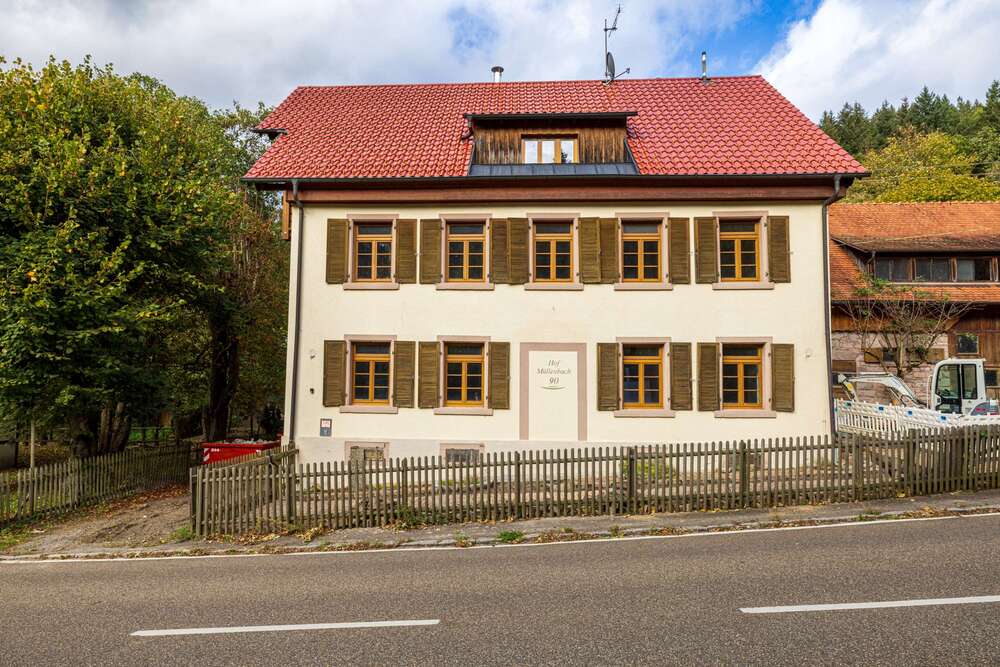 Thumbnail-Haus zum Kaufen in Baden-Baden 1.190.000,00 € 600 m²