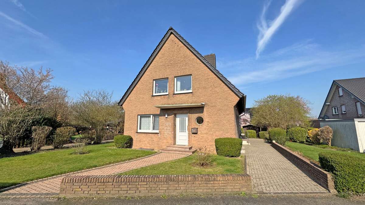 Thumbnail-Haus zum Kaufen in Wesel 295.000,00 € 129.11 m²