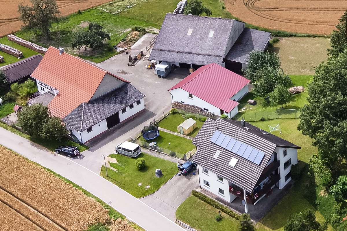 Thumbnail-Haus zum Kaufen in Pfullendorf-Tautenbronn 1.149.000,00 € 400 m²