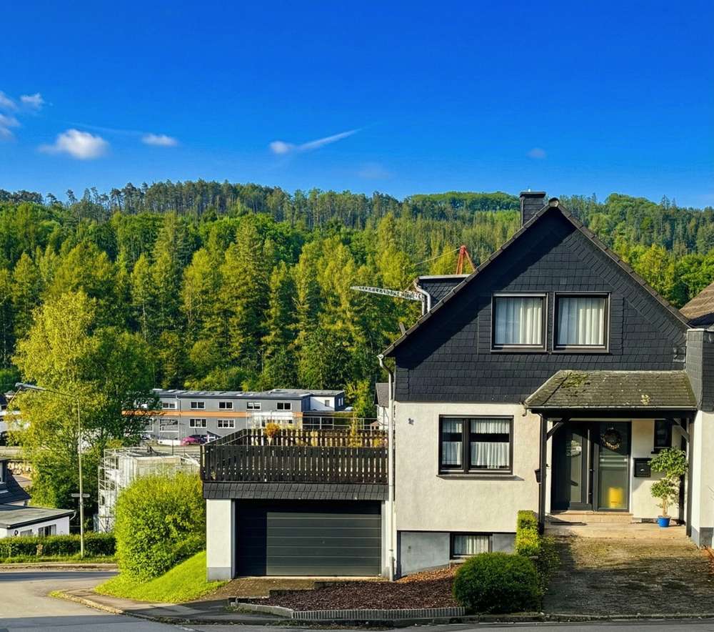 Thumbnail-Haus zum Kaufen in Engelskirchen 392.000,00 € 130 m²