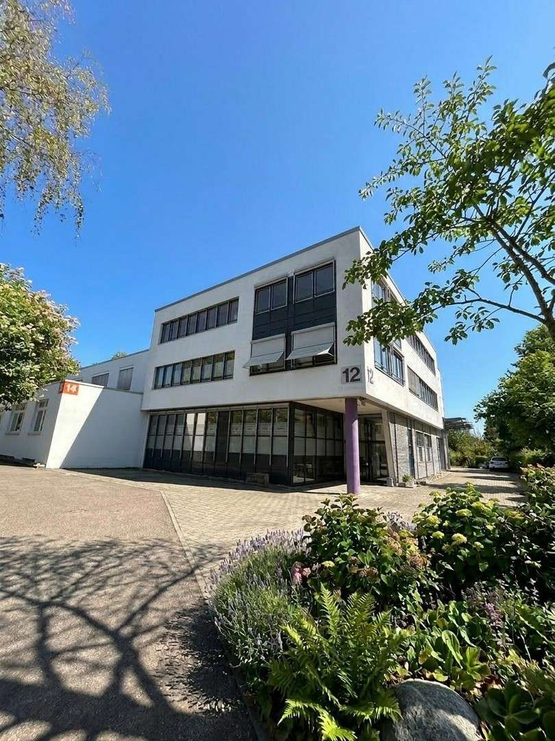 Thumbnail-Büro in Ditzingen 3.300,00 € 395 m²