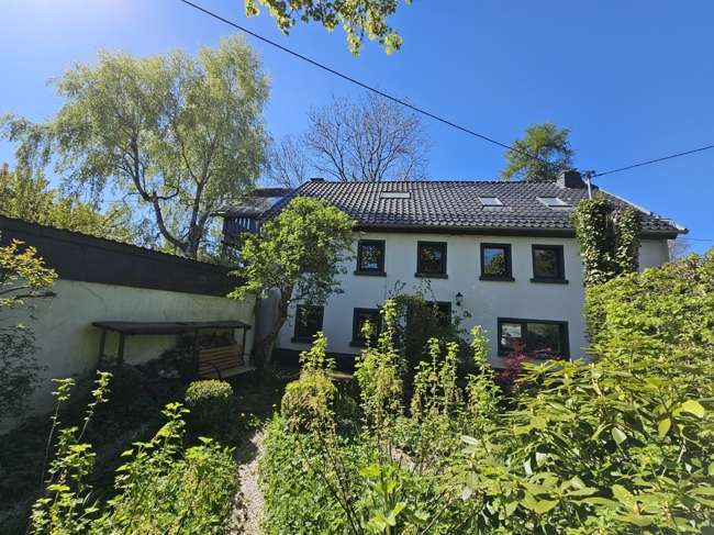 Thumbnail-Haus zum Kaufen in Hellenthal 325.000,00 € 244 m²