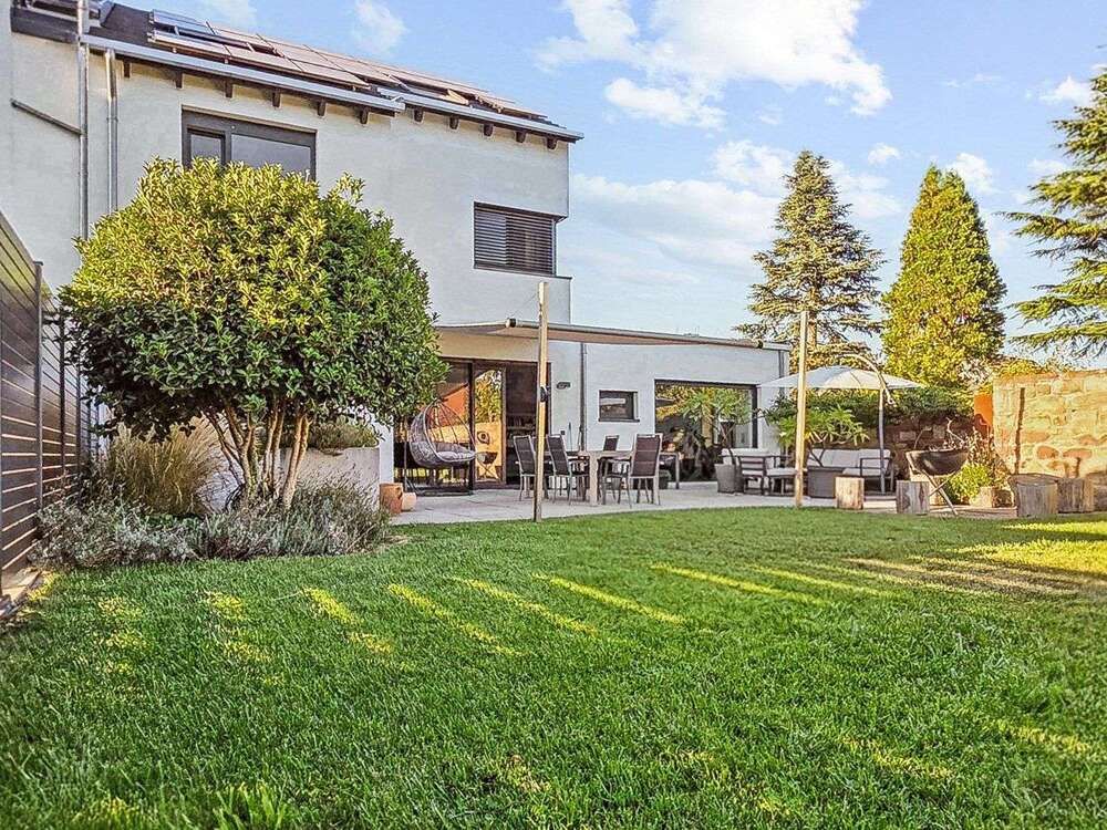 Thumbnail-Haus zum Kaufen in Hanhofen 849.000,00 € 270 m²