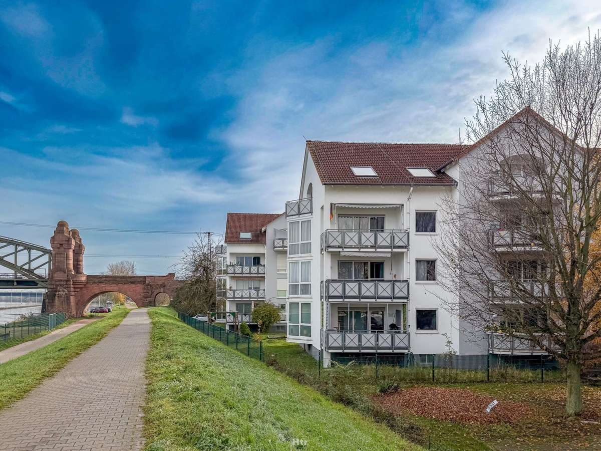 Thumbnail-Wohnung zum Kaufen in Ginsheim-Gustavsburg 240.000,00 € 65 m²
