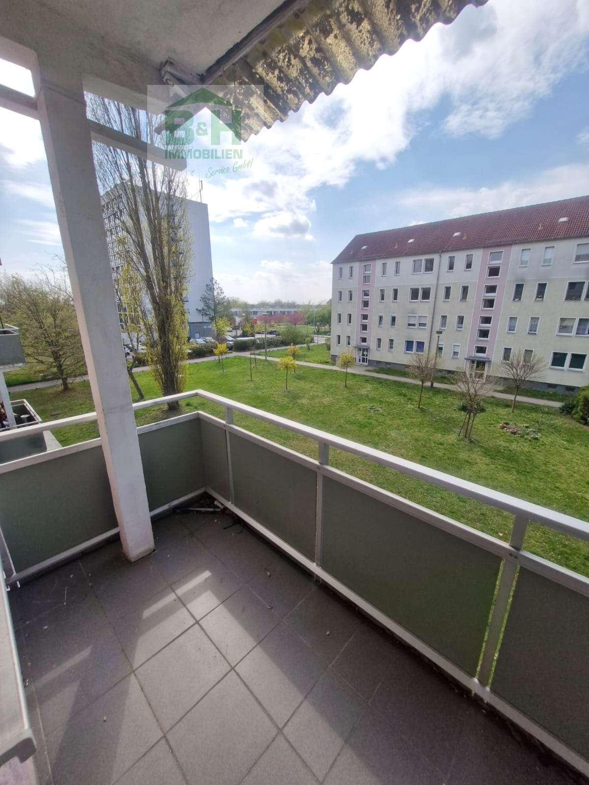 Thumbnail-Wohnung zum Mieten in Wolfen 379,73 € 58.42 m²