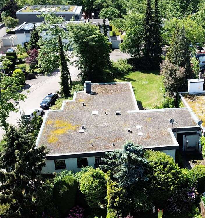 Thumbnail-Haus zum Kaufen in Stuttgart Dürrlewang 1.090.000,00 € 222 m²