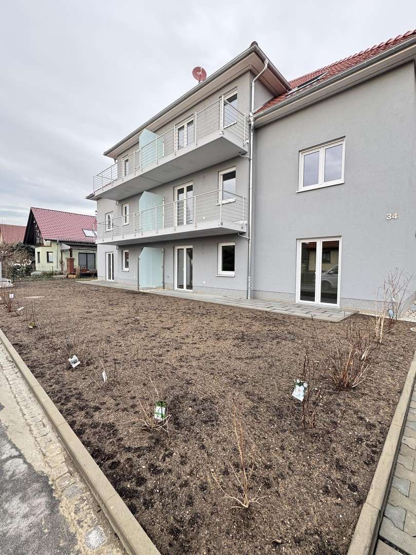 Thumbnail-Wohnung zum Mieten in Coswig 1.562,00 € 125 m²