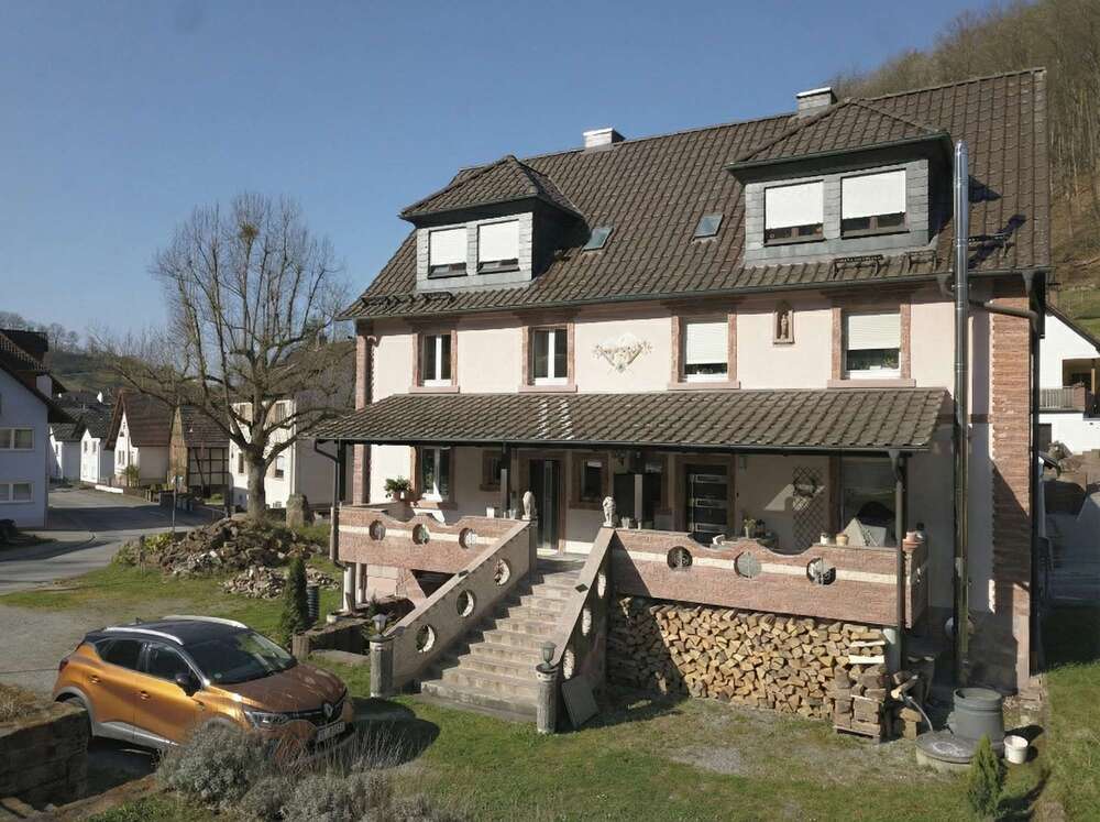 Thumbnail-Haus zum Kaufen in Leidersbach Ebersbach 379.000,00 € 138 m²