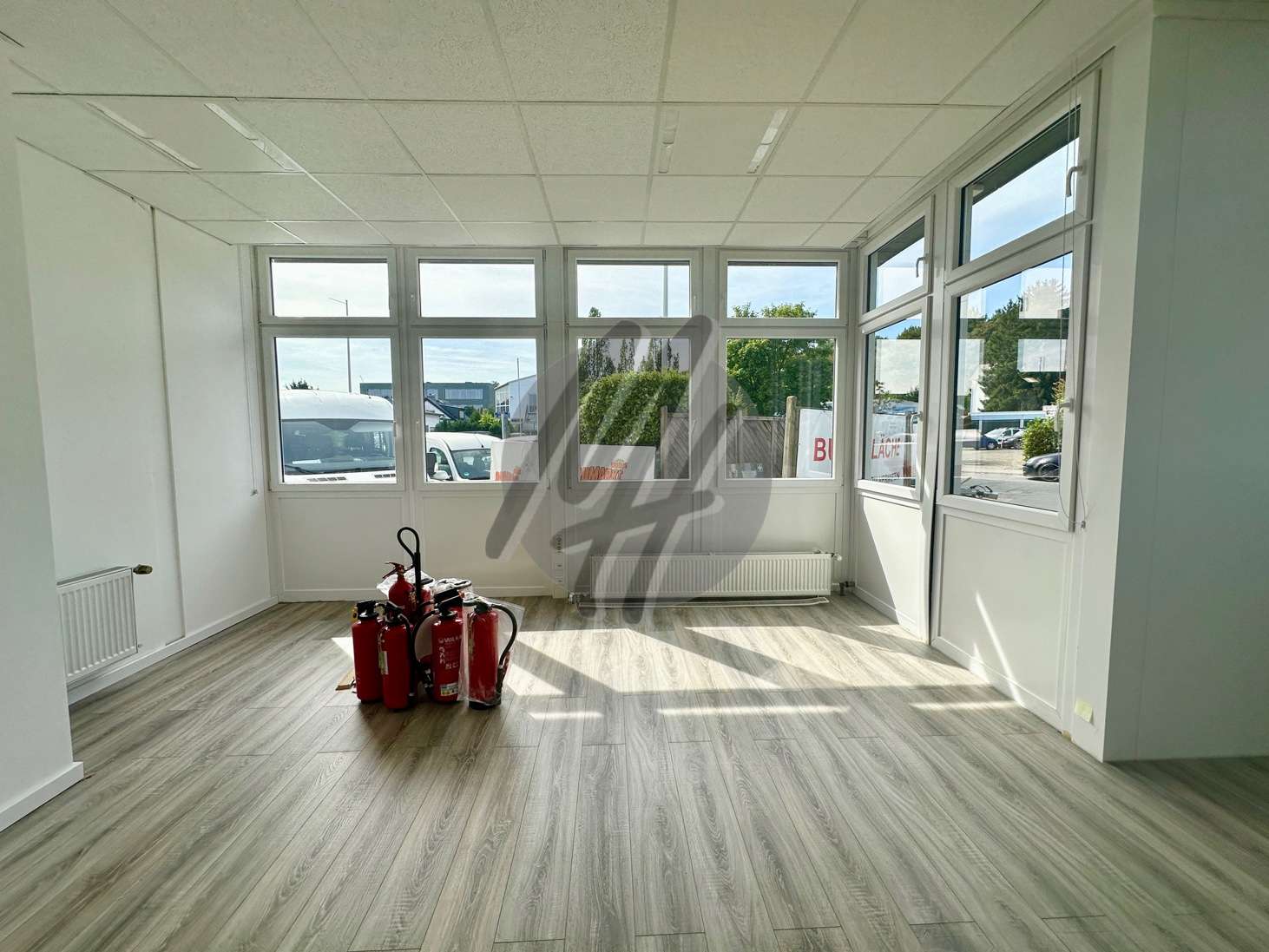 Thumbnail-Büro in Bad Homburg v.d.H. 2.500,00 € 275 m²
