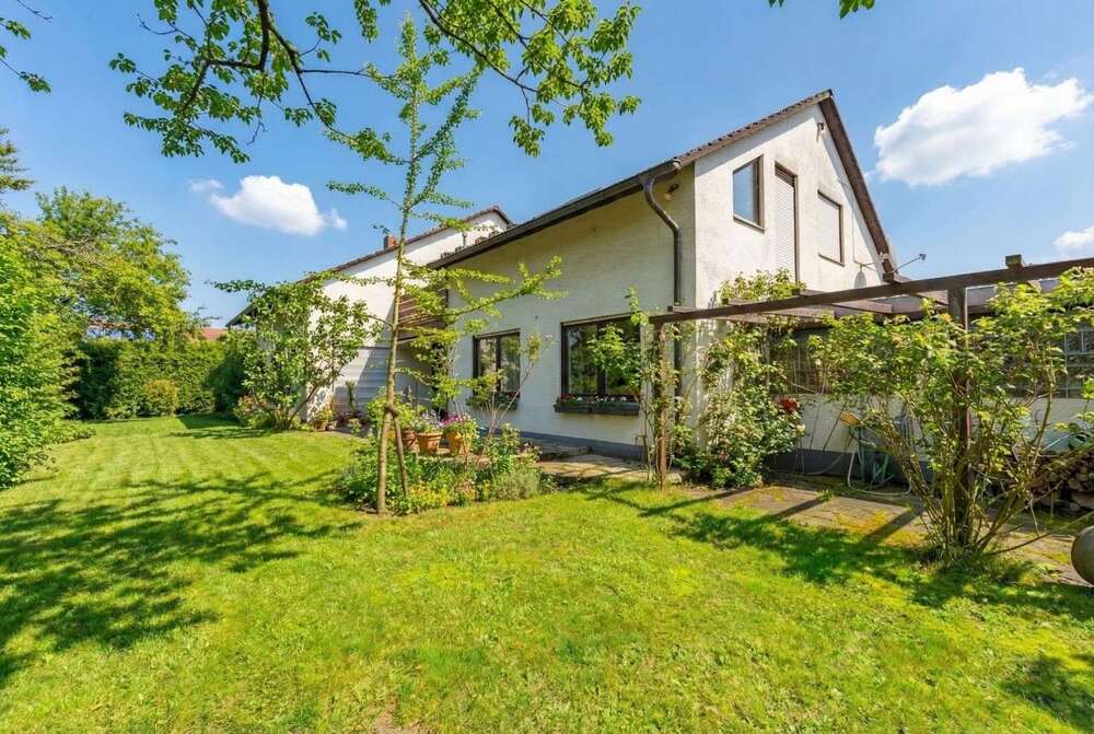 Thumbnail-Haus zum Kaufen in Limburgerhof 980.000,00 € 401 m²