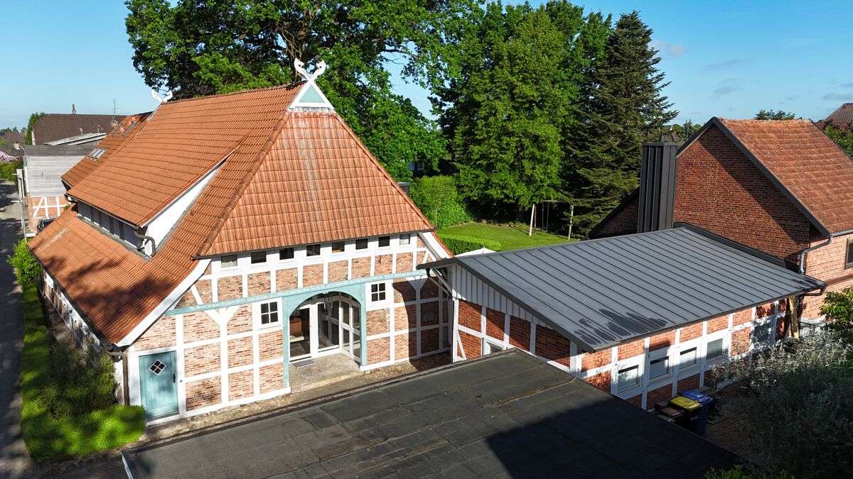 Thumbnail-Haus zum Kaufen in Tostedt 1.200.000,00 € 396 m²