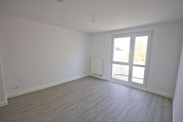 Thumbnail-Wohnung zum Mieten in Halle (Saale) 356,00 € 49.37 m²