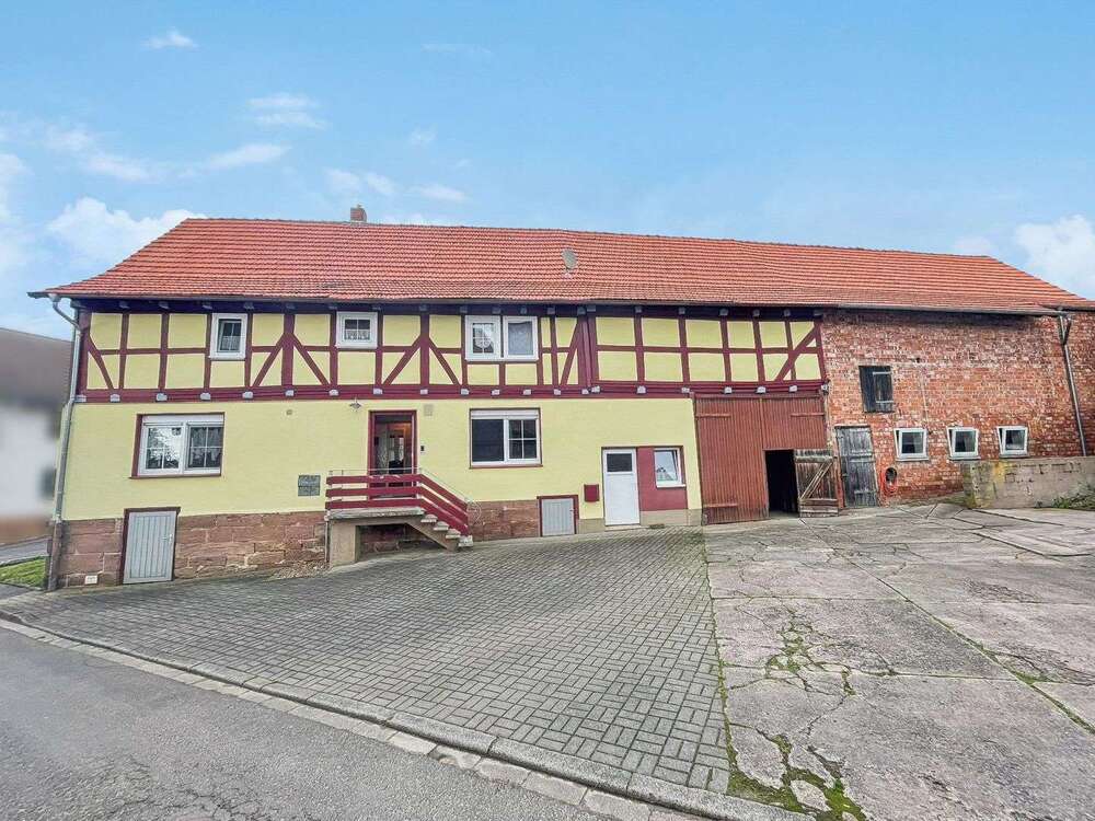 Thumbnail-Haus zum Kaufen in Schenklengsfeld 135.000,00 € 156 m²