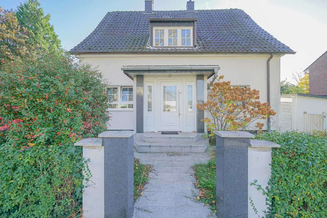 Thumbnail-Haus zum Mieten in Ratingen 2.900,00 € 220 m²