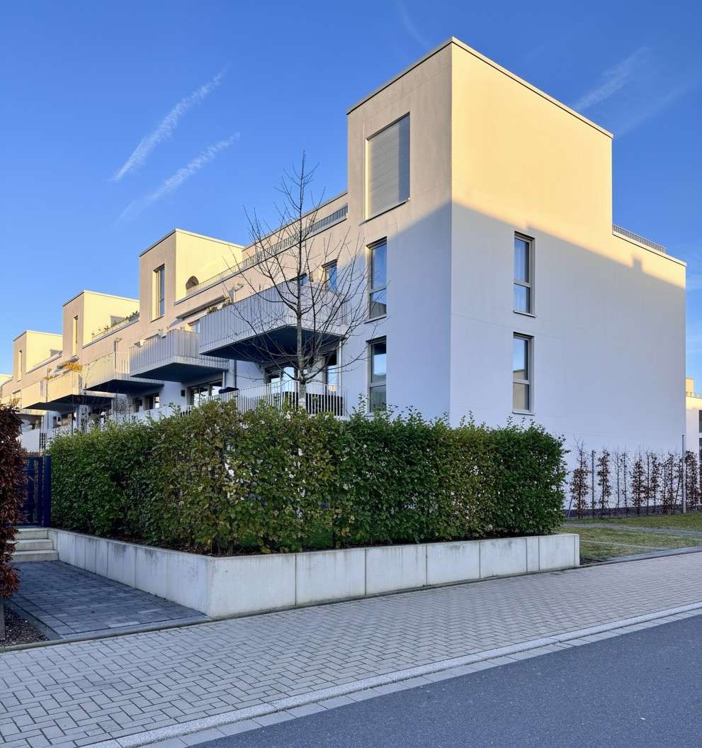 Thumbnail-Wohnung zum Kaufen in Düsseldorf-Unterbach 891.000,00 € 135 m²