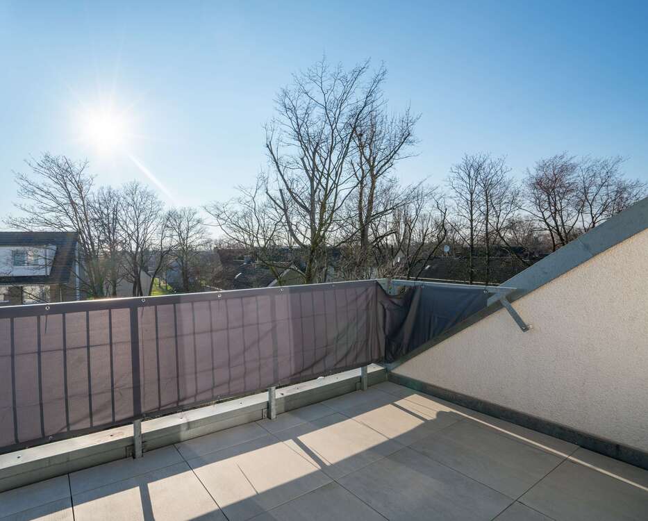 Thumbnail-Wohnung zum Kaufen in Düsseldorf 250.000,00 € 107 m²