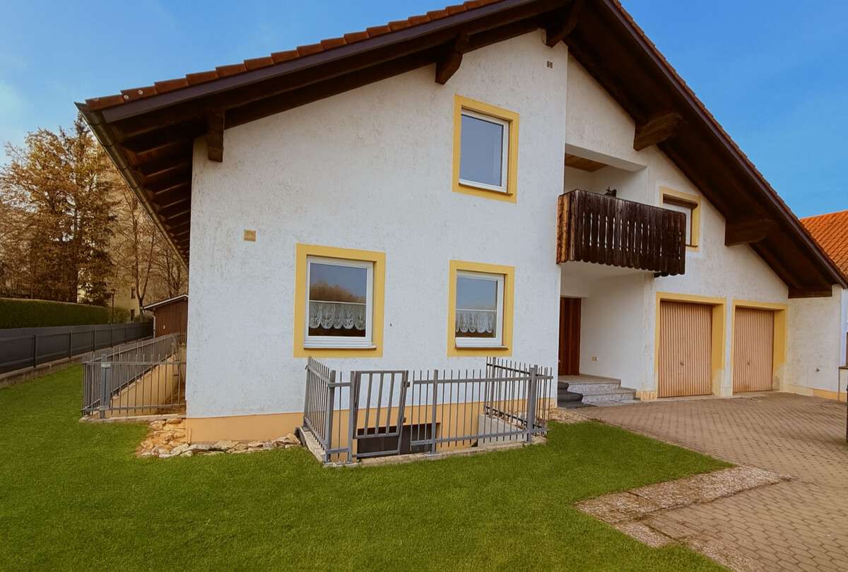 Thumbnail-Wohnung zum Mieten in Neutraubling 1.170,00 € 120 m²