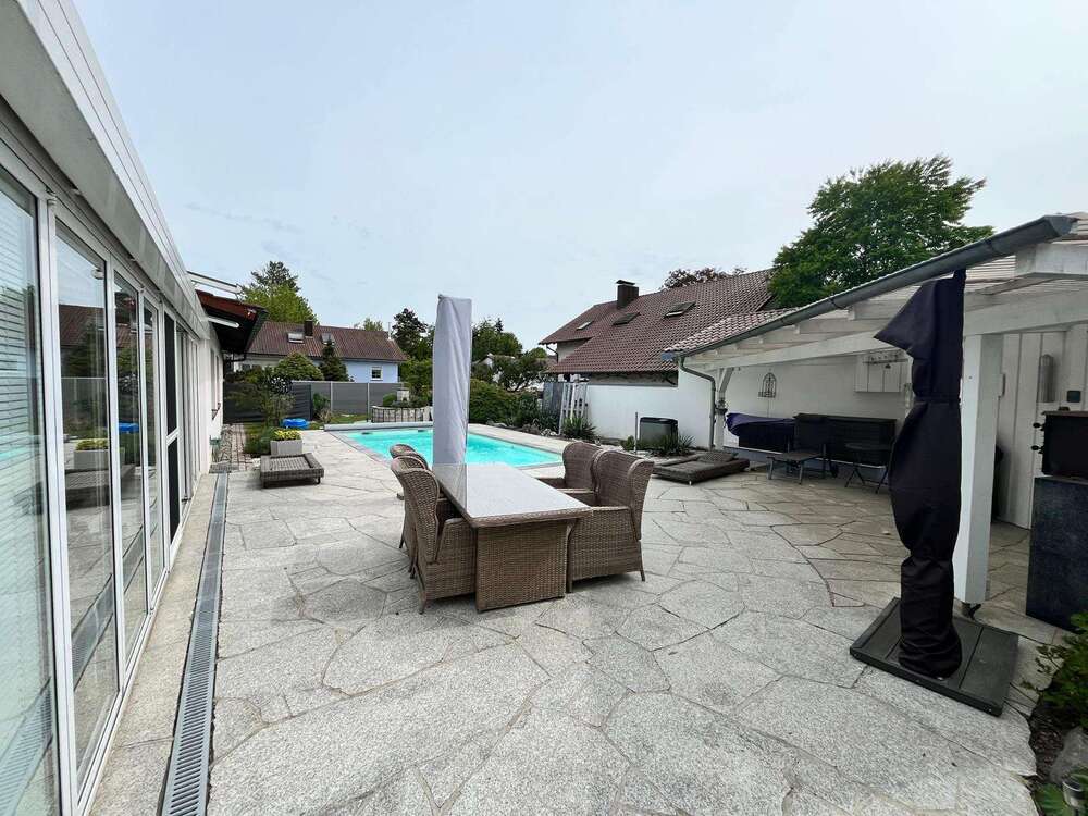 Thumbnail-Haus zum Kaufen in Kehl-Goldscheuer 585.000,00 € 202 m²