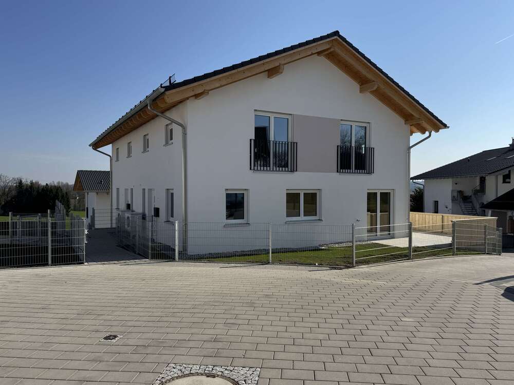 Thumbnail-Haus zum Mieten in Schechen 2.400,00 € 169 m²