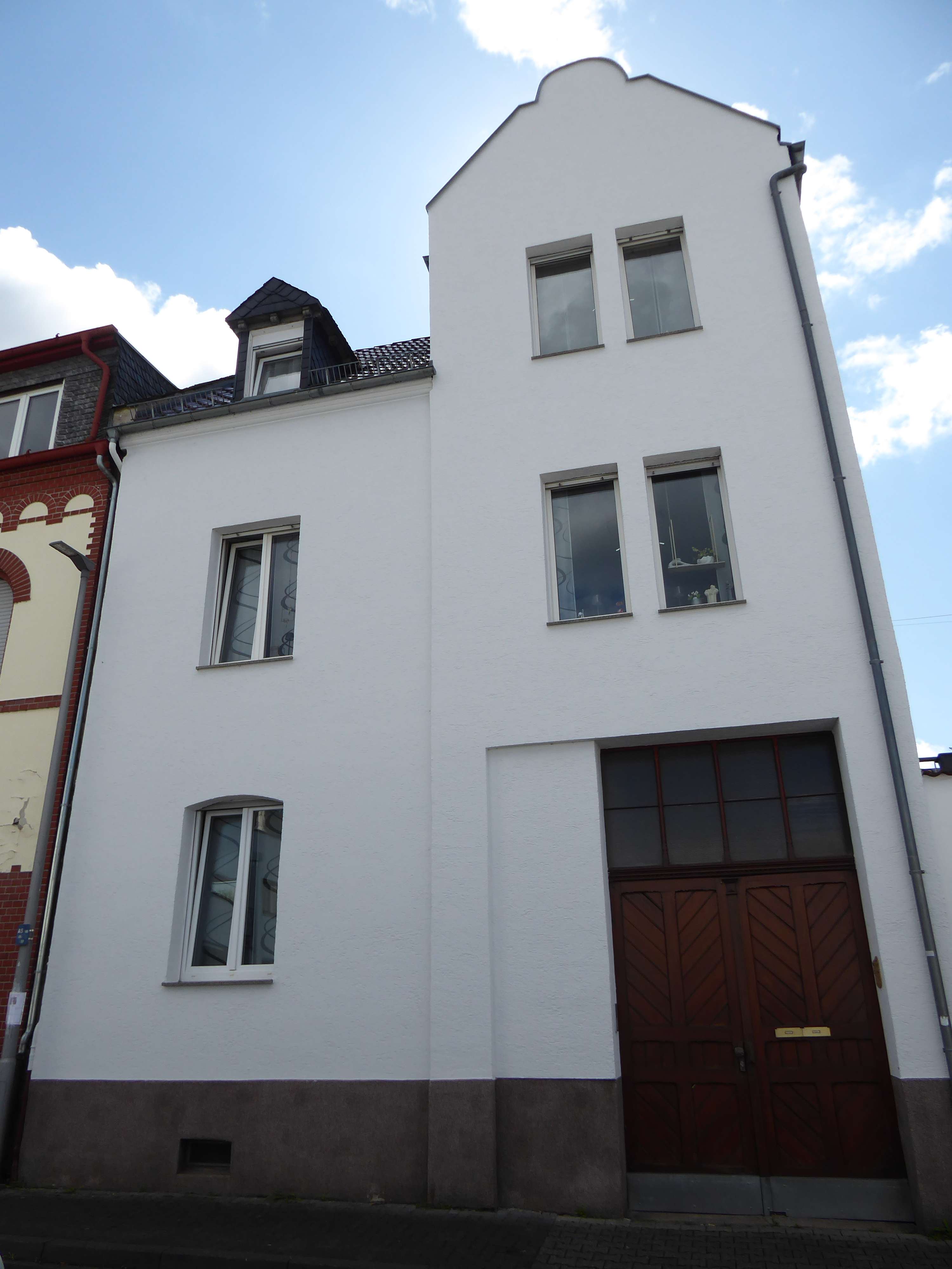 Thumbnail-Haus zum Kaufen in Wiesbaden 485.000,00 € 163 m²