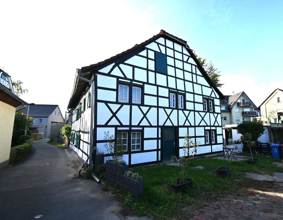 Thumbnail-Haus zum Kaufen in Solingen 299.000,00 € 200 m²
