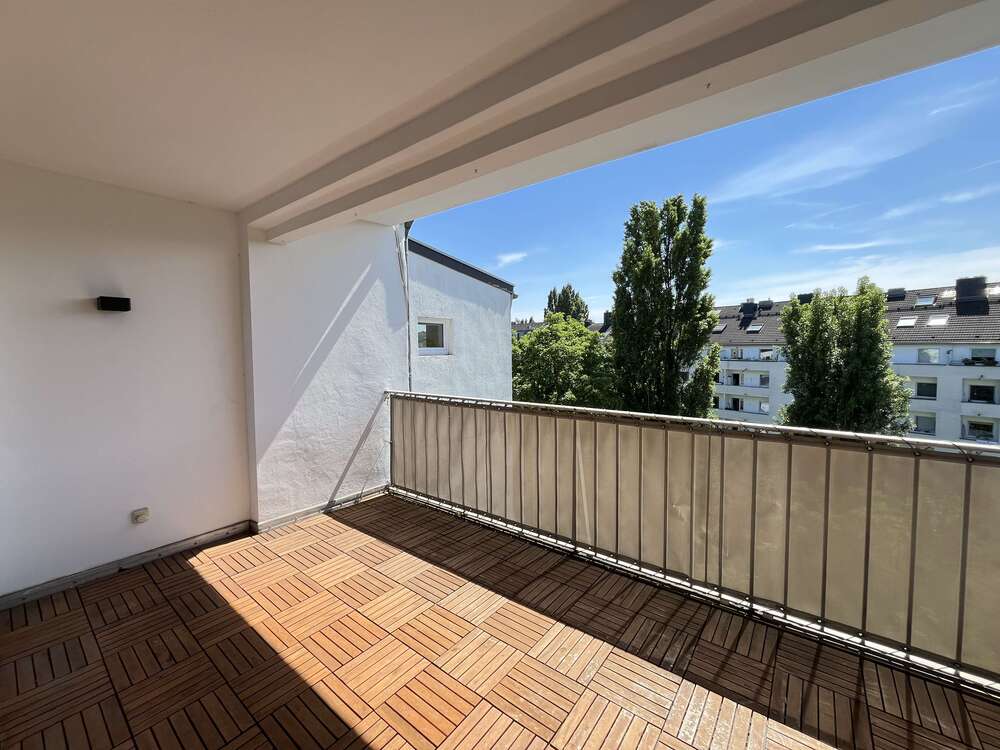 Thumbnail-Wohnung zum Kaufen in Düsseldorf 549.000,00 € 114.93 m²