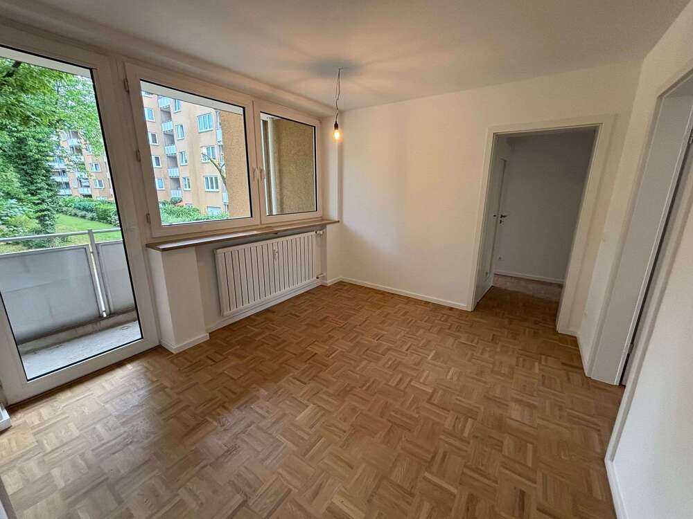 Thumbnail-Wohnung zum Mieten in München 1.510,11 € 88.83 m²