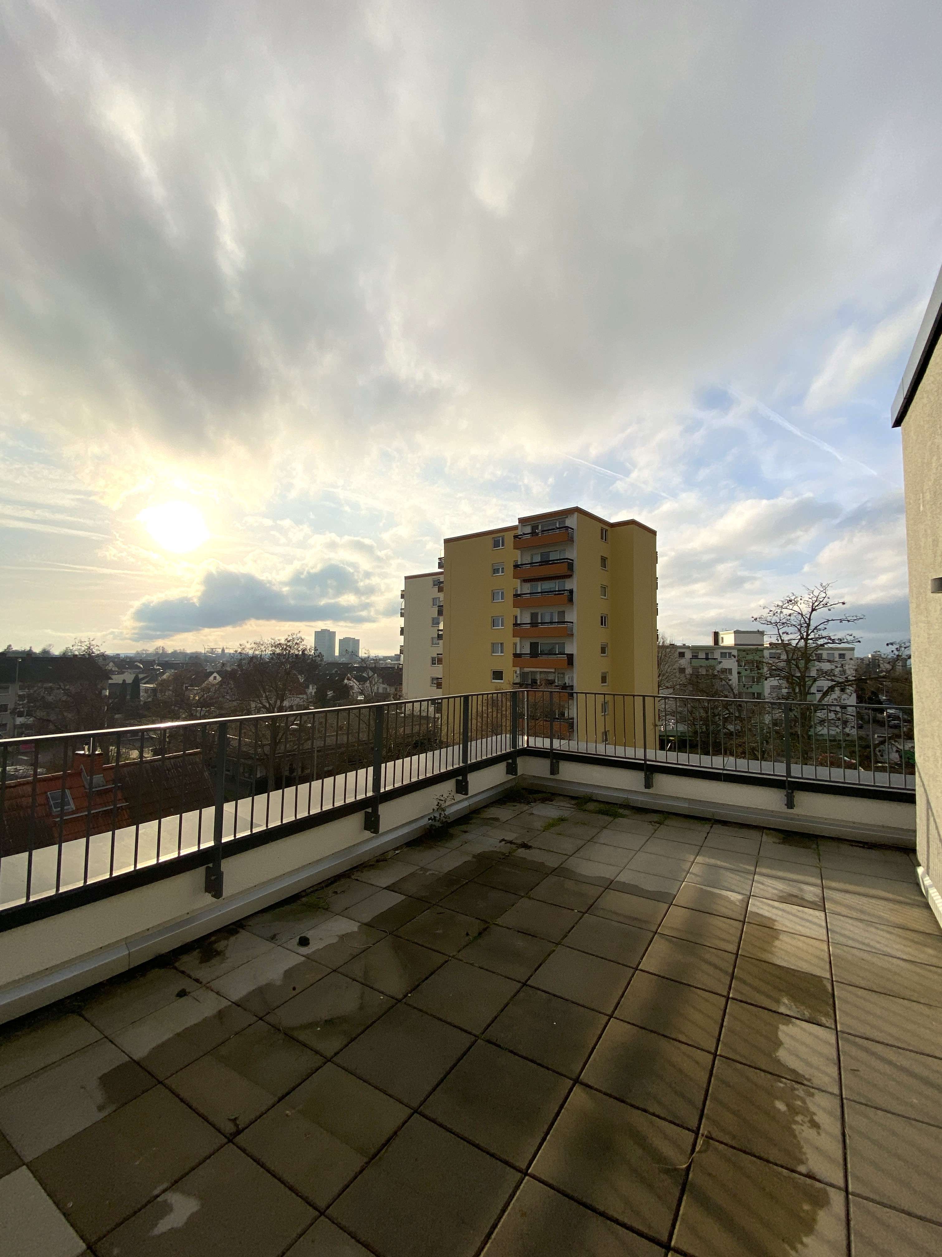 Thumbnail-Wohnung zum Mieten in Hochheim 1.810,00 € 126.92 m²