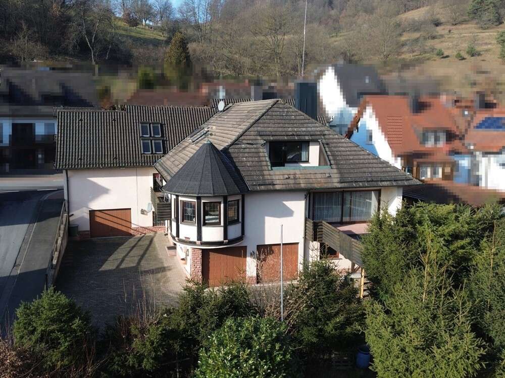 Thumbnail-Haus zum Kaufen in Heimbuchenthal 498.000,00 € 279 m²