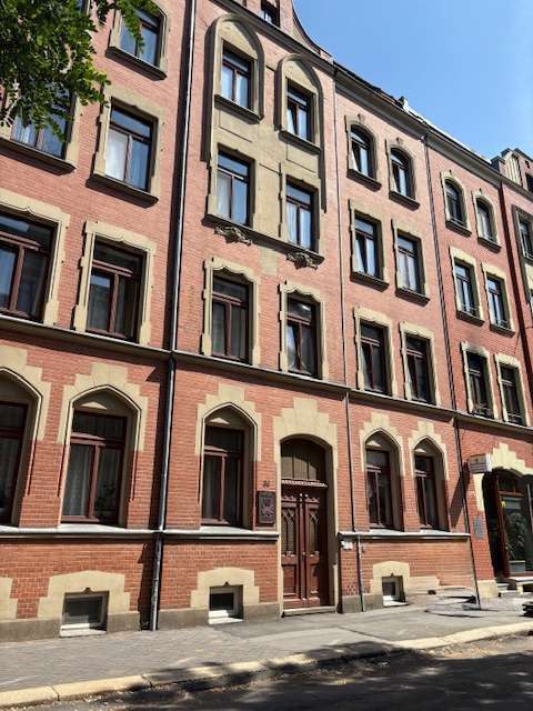 Thumbnail-Wohnung zum Kaufen in Zwickau 40.000,00 € 42.6 m²