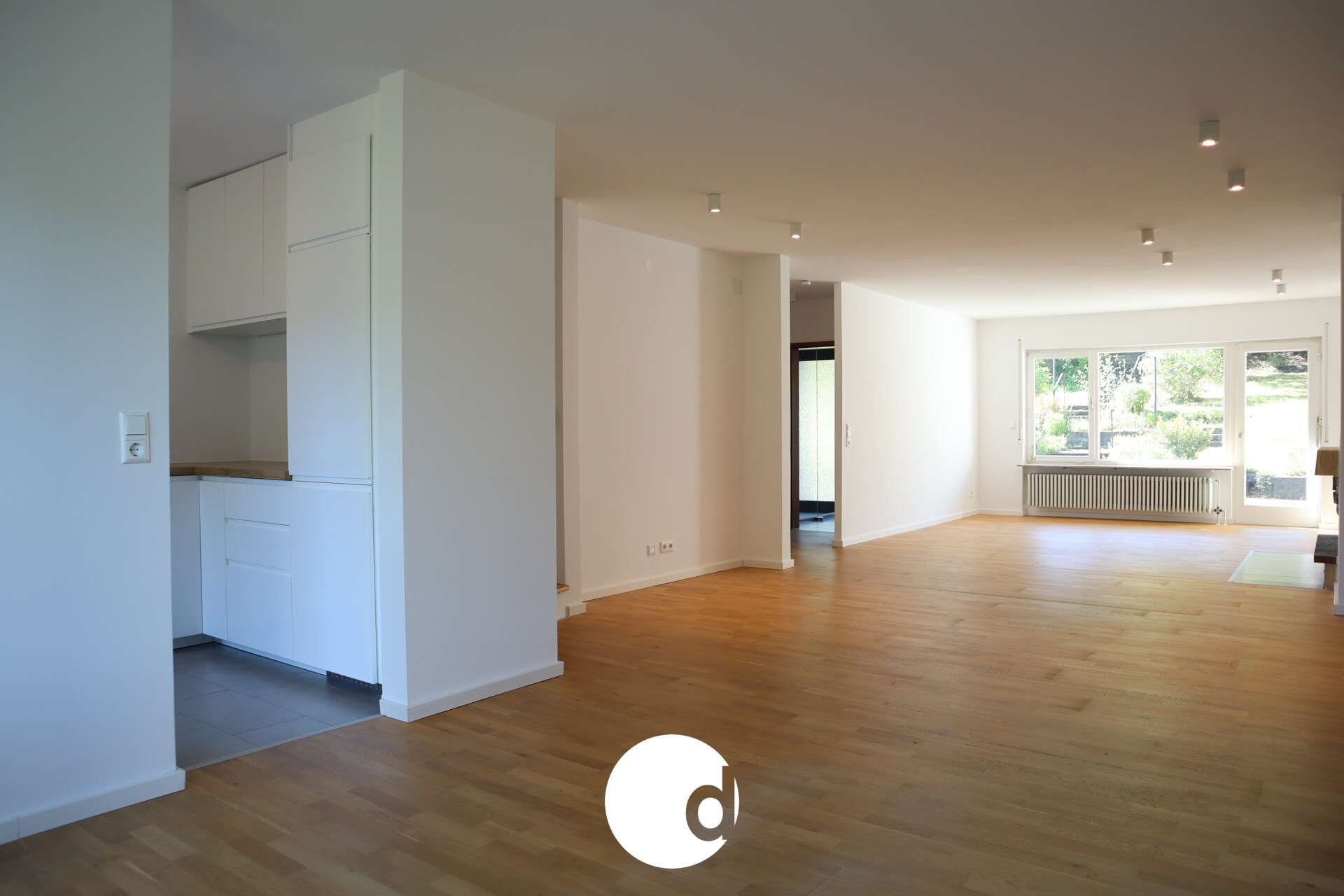 Thumbnail-Haus zum Mieten in Stuttgart 2.500,00 € 150 m²