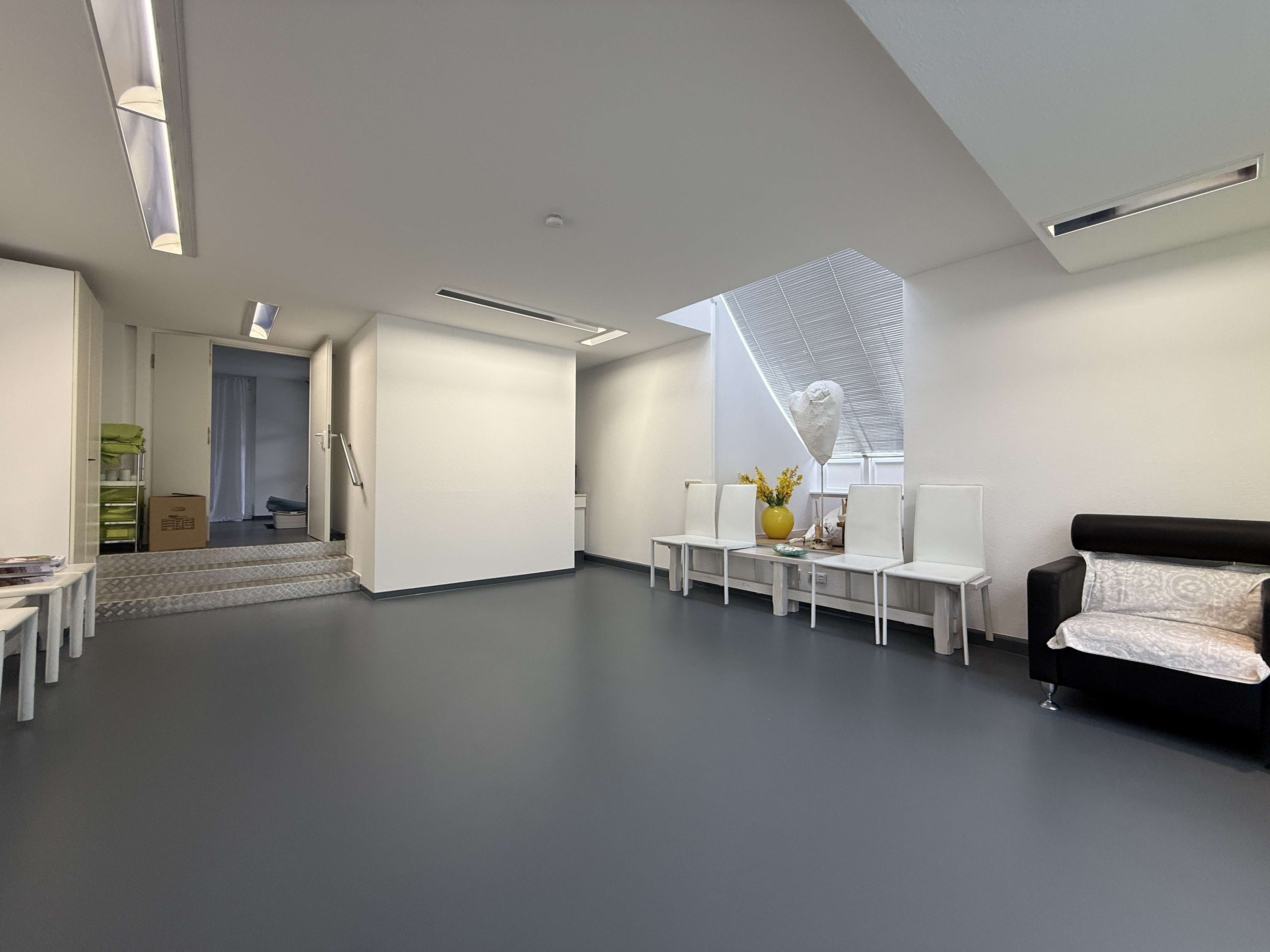 Thumbnail-Wohnung zum Mieten in Hennef 1.750,00 € 130.2 m²