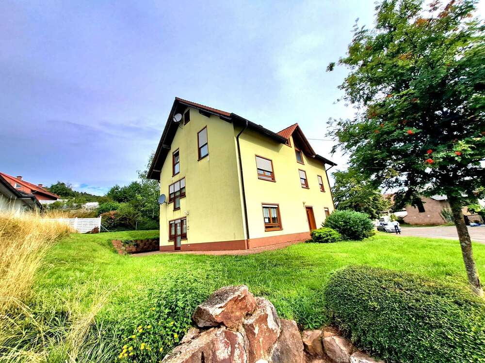 Thumbnail-Haus zum Kaufen in Föckelberg 479.000,00 € 304 m²