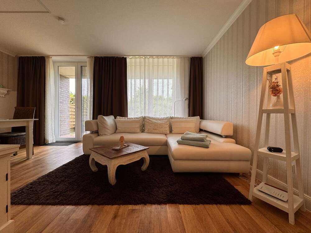 Thumbnail-Wohnung zum Kaufen in Hohen Wieschendorf 210.000,00 € 56 m²