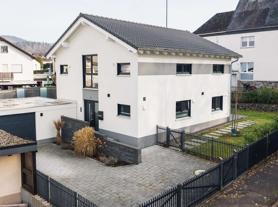 Thumbnail-Haus zum Kaufen in Neuwied 679.000,00 € 156 m²