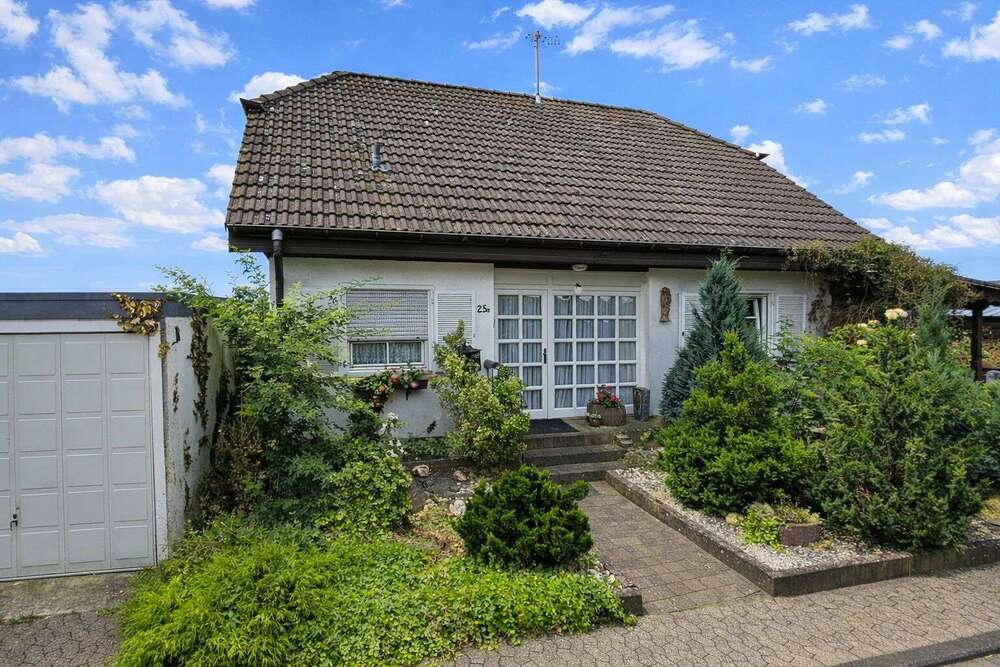 Thumbnail-Haus zum Kaufen in Mendig Obermendig 299.000,00 € 275.39 m²