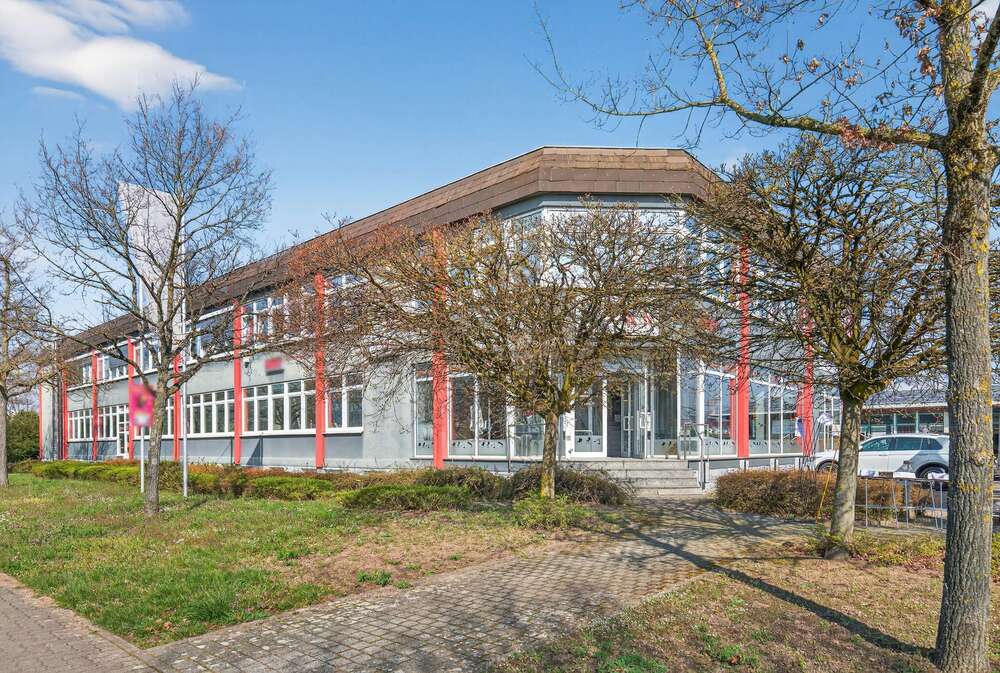 Thumbnail-Einzelhandel in Karlsruhe Knielingen 4.365,00 € 485 m²