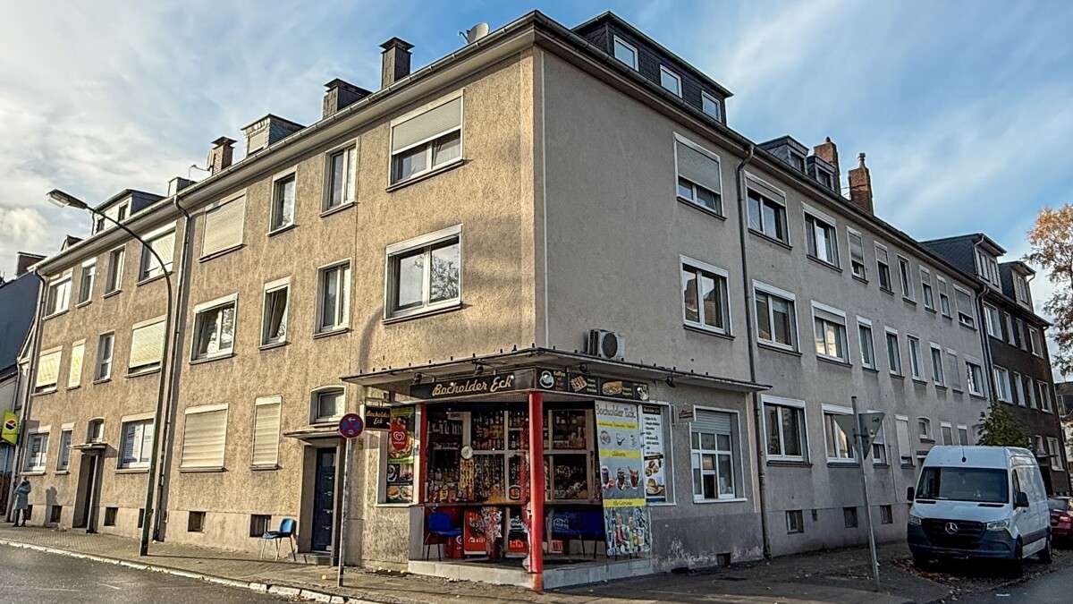 Thumbnail-Wohnung zum Kaufen in Essen Bochold 90.000,00 € 70.5 m²