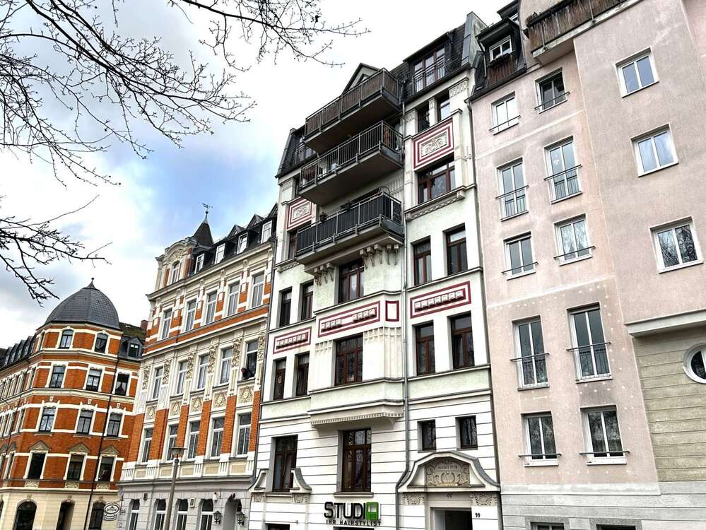 Thumbnail-Wohnung zum Kaufen in Plauen 80.000,00 € 99.45 m²