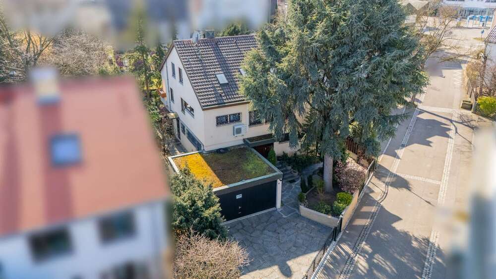 Thumbnail-Haus zum Kaufen in Korntal-Münchingen 1.040.000,00 € 295.8 m²
